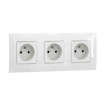 Legrand - Potrójne gniazdo domowe z ramką NILOE 250V białe