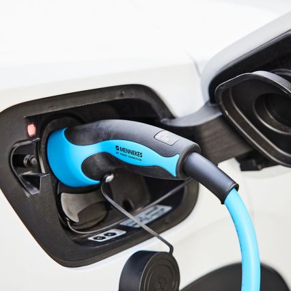 Mennekes - Kabel ładujący do samochodów elektrycznych typu 2 / type 1 7,5m 3,7kW 20A IP44