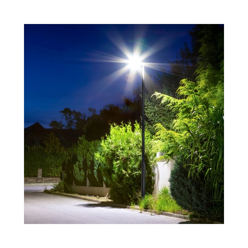 Metalowy pręt do zewnętrznego słupa oświetleniowego BASE 3 m, czarny