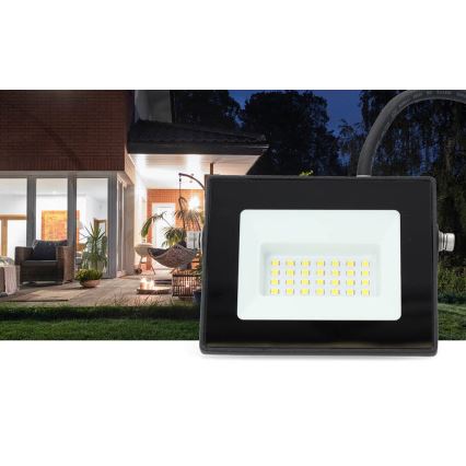 LED Naświetlacz LED/20W/230V 4000K IP65