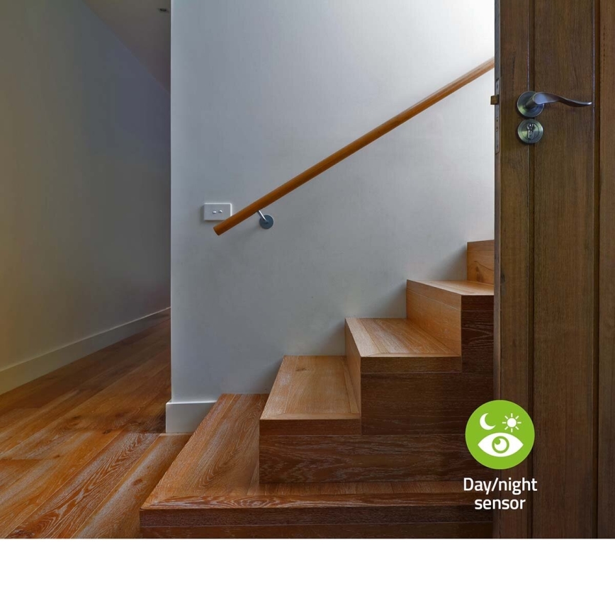 LED Laorientacyjna do kontaktu z czujnikiem ruchu i zmierzchu LED/0,55W/230V biały