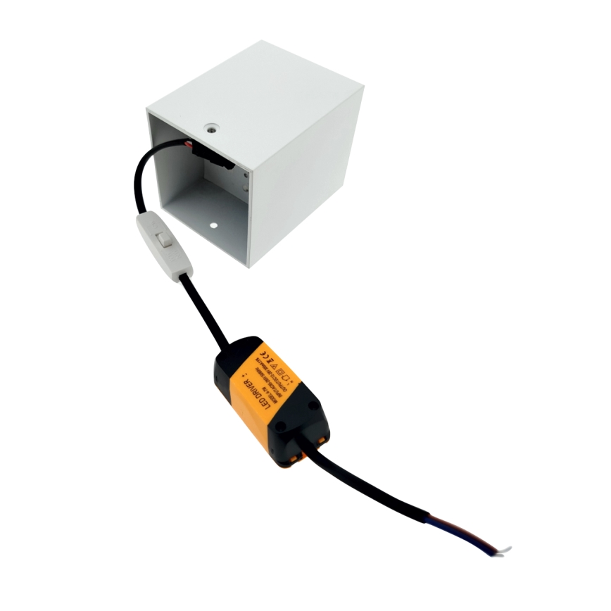 Oprawa punktowa LED/5W/230V 3000/4000/6400K 7,5x7,5 cm biała