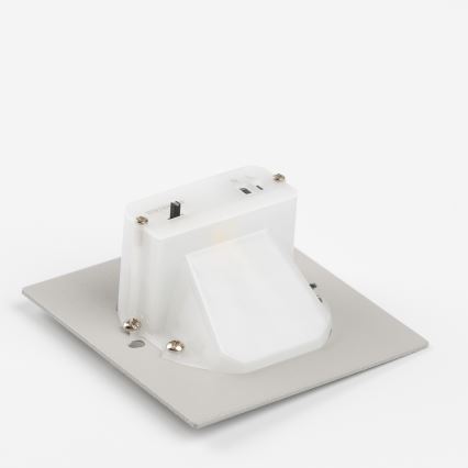 Lampa schodowa LED z czujnikiem ruchu i zmierzchu 1,5W/230V 3000/4000/6000K biała