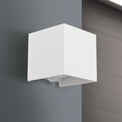 LED Kinkiet zewnętrzny z czujnikiem ruchu i zmierzchu CUBE-S LED/13W/230V IP54 biały