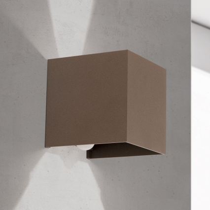 Zewnętrzny kinkiet z czujnikiem ruchu i zmierzchu CUBE-S LED/13W/230V IP54 brązowy