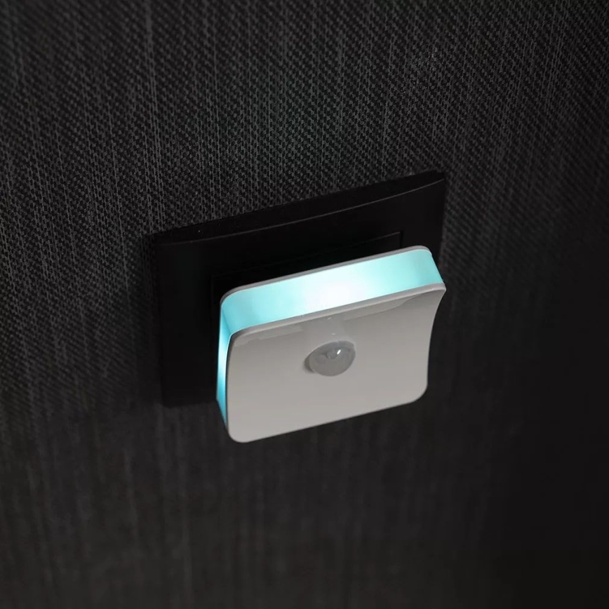 Osram - LED RGB Lampka orientacyjna do gniazdka z czujnikiem LUNETTA LED/0,3W/230V