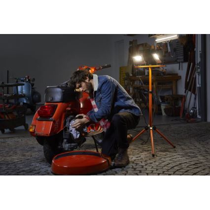 Osram - naświetlacz LED z uchwytem TRIPOD 2xLED/50W/230V IP65