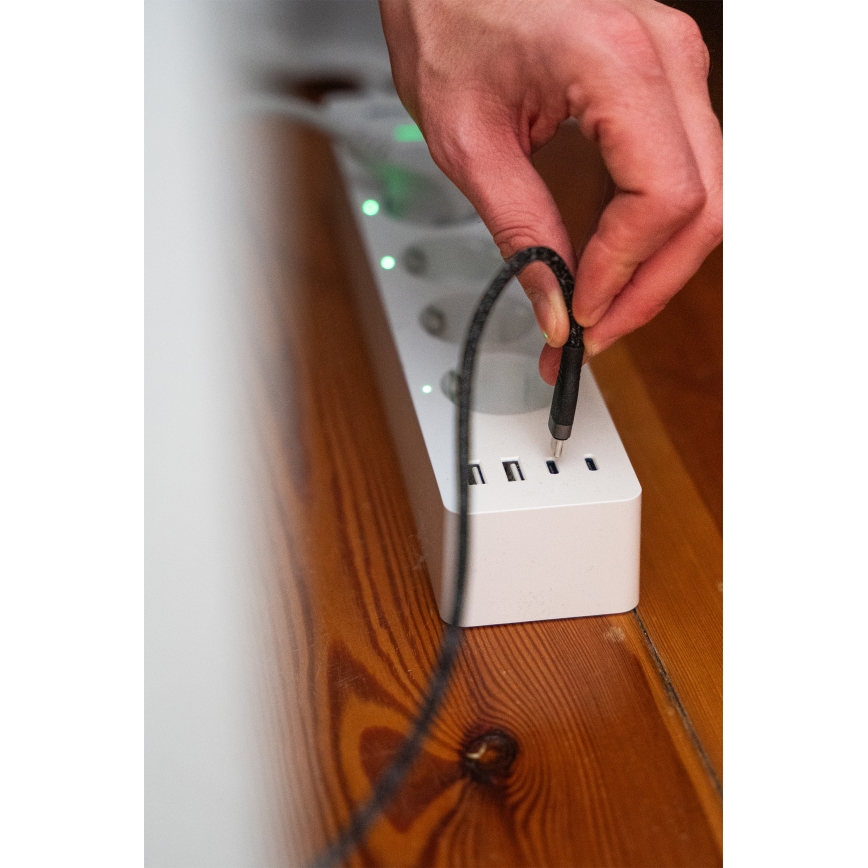 Osram - Przedłużacz SMART+ 4 gniazda typu F + 2x USB-A + 2x USB-C Wi‑Fi