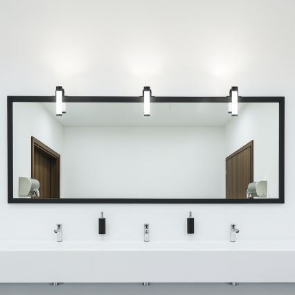 Oświetlenie LED do lustra łazienkowego APA MINI LED/4W/230V IP44 czarne