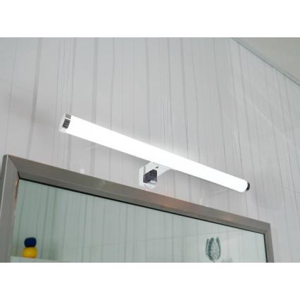 Oświetlenie LED do lustra łazienkowego LED/10W/230V 45 cm IP44 chrom połysk