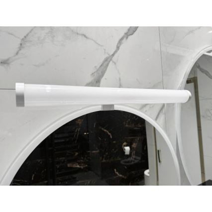 Oświetlenie lustra LED do łazienki/10W/230V 45 cm IP44 białe
