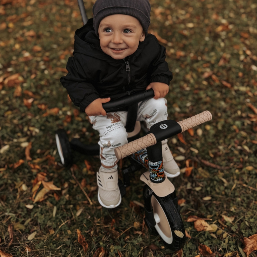 PETITE&MARS - Trójkołowy rowerek dziecięcy 5 w 1 TURBO LIMITED City Beat