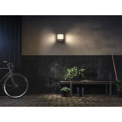 Philips - Zewnętrzny kinkiet LED z czujnikiem LED/3W/230V IP44