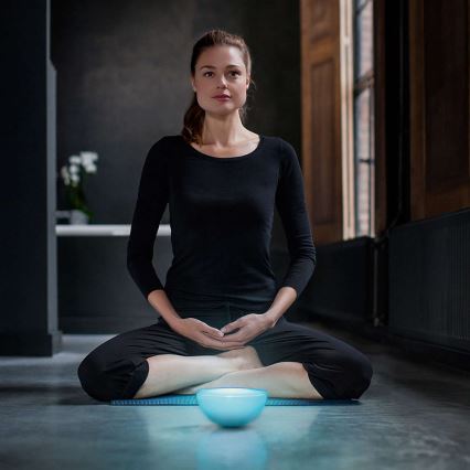 Philips 31152/31/PH - Ściemnialna lampa stołowa HUE GO 1xLED/6W/RGB