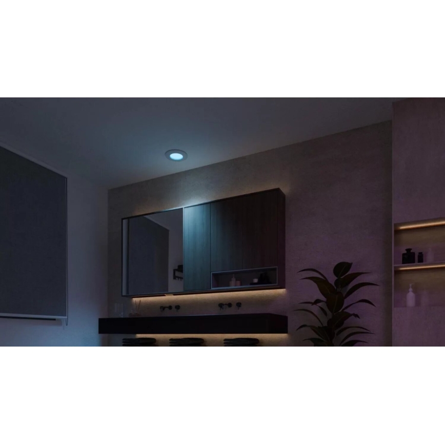 Philips - LED RGBW Ściemnialna łazienkowa oprawa wpuszczana Hue SLIM LED/8,3W/230V 2000-6500K IP44 biała