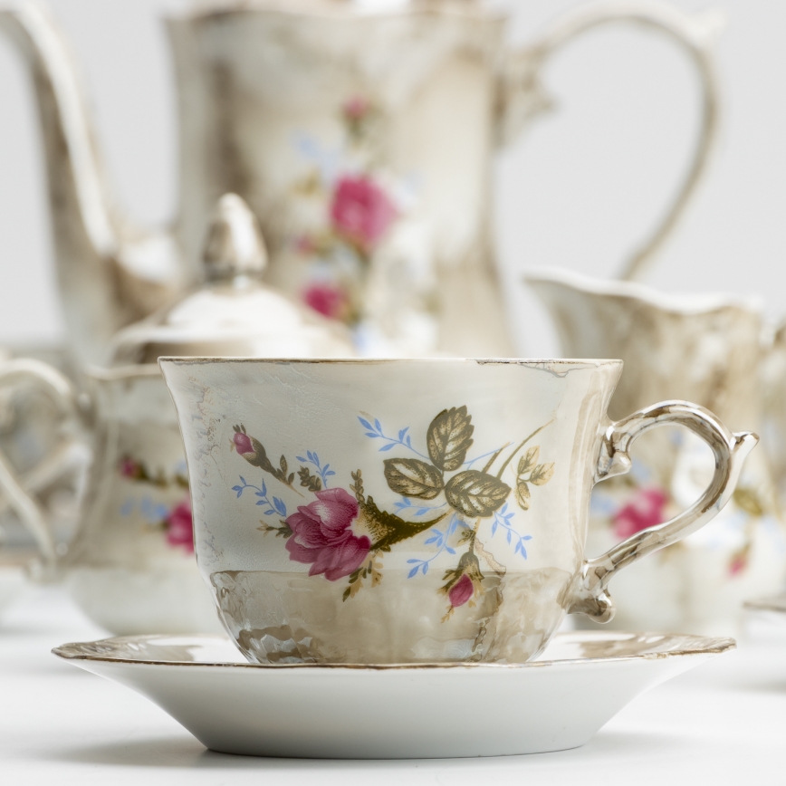 Porcelanowy zestaw herbaciany brązowy róża