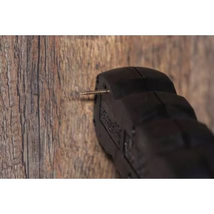 Przedłużacz z wyłącznikiem 3 gniazda 5 m czarny