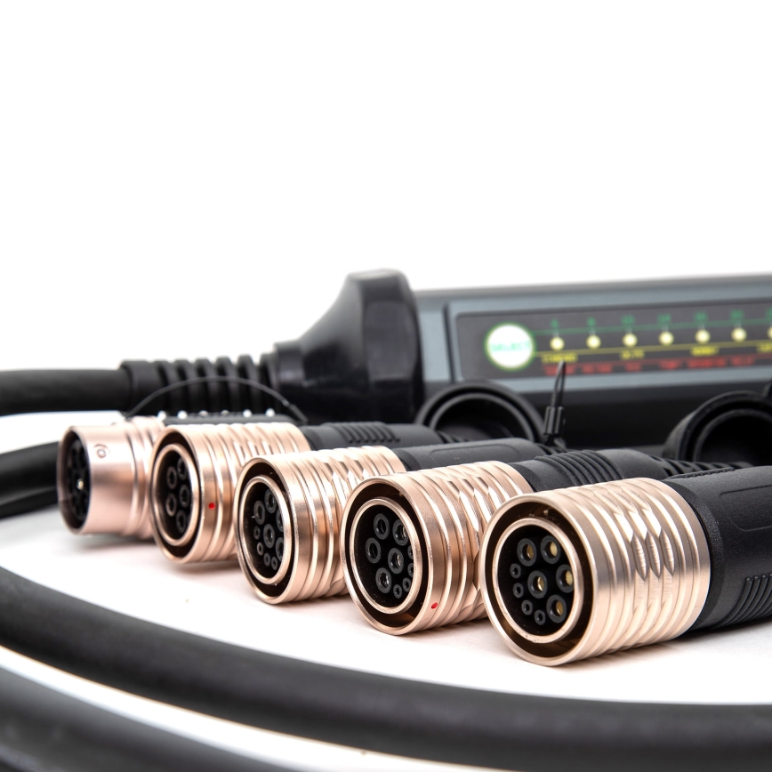 Przenośna ładowarka do samochodów elektrycznych z 4 adaptery Type 2 32A/480V 22kW 5m IP67