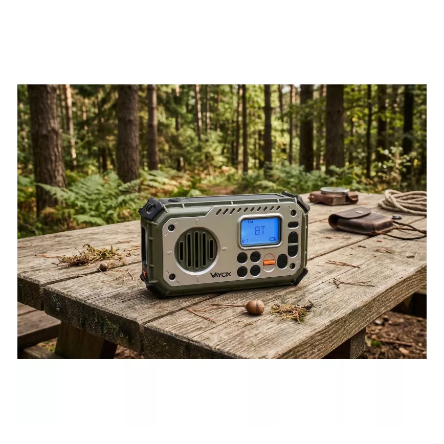 Radio kempingowe z korbką, panelem słonecznym i latarką LED pełniącą funkcję powerbanku 5V/3xAAA/2000 mAh IPX4 zielone