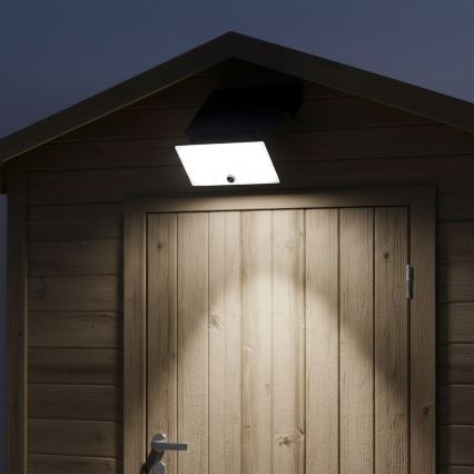 Reflektor LED z czujnikiem i panelem solarnym FUJI LED/8W/3,7V 2000 mAh IP44