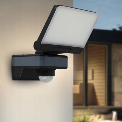 Reflektor LED z czujnikiem ruchu i zmierzchu LED/44W/230V 4200K IP54 czarny