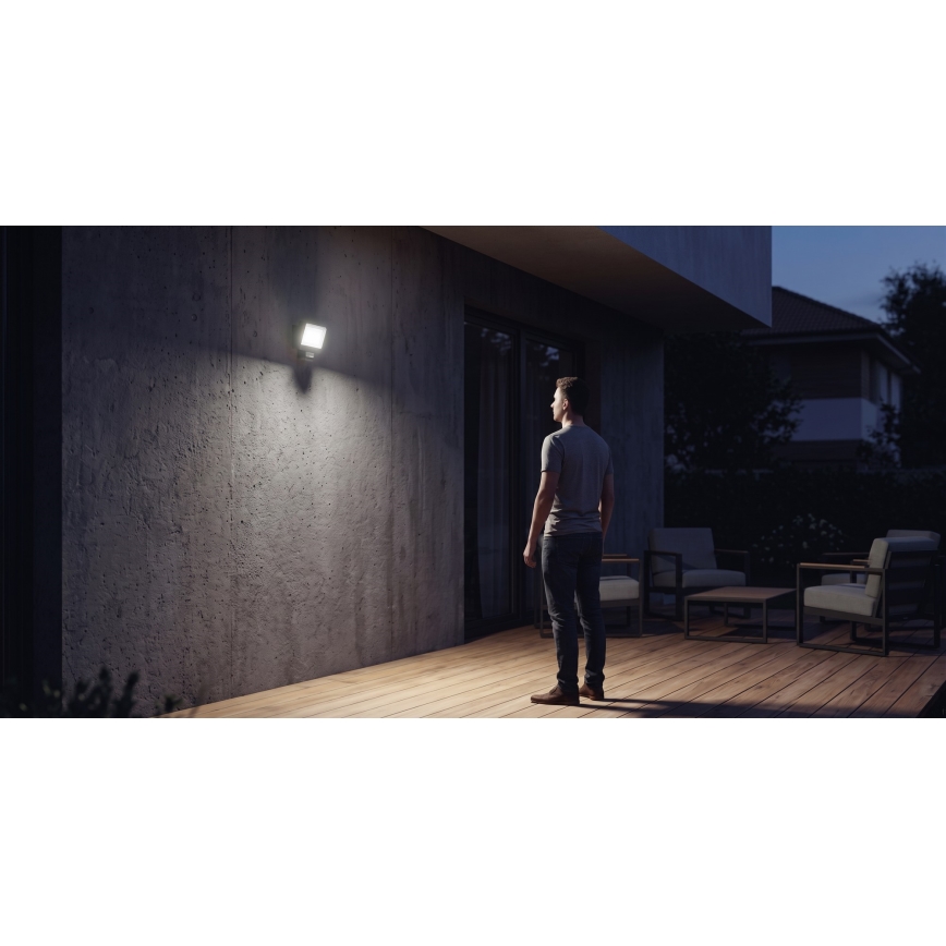 Reflektor LED z czujnikiem ruchu i zmierzchu TAMBO EVO LED/20W/230V 4000K IP44 czarny