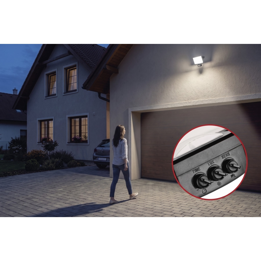 Naświetlacz LED z czujnikiem ruchu i zmierzchu TAMBO EVO LED/30W/230V 4000K IP44 czarny
