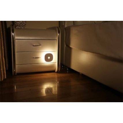 LED Oświetlenie orientacyjne z czujnikiem LED/0,45W/3xAAA 3000K białe