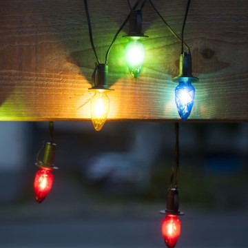 Rozszerzająca girlanda LED zewnętrzna CONE FILAMENT 20xE10 14m kolorowa/ciepła biała IP44, Wyprodukowano w UE