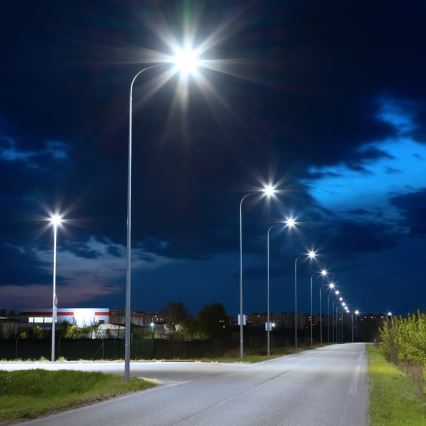 Lampa uliczna LED ściemnialna z czujnikiem zmierzchu i panelem solarnym LED/200W/20000 mAh 6500K IP65 szara