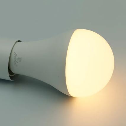 Ściemniana żarówka LED RGBW A60 E27/15W/230V 2700-6500K Wi-Fi Tuya
