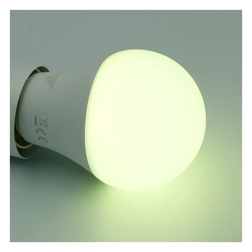 Ściemniana żarówka LED RGBW A60 E27/9W/230V 2700-6500K Wi-Fi Tuya