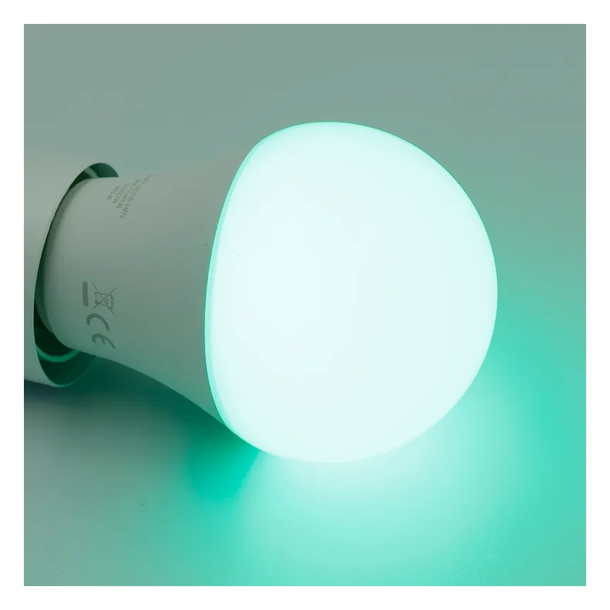 Ściemniana żarówka LED RGBW A60 E27/9W/230V 2700-6500K Wi-Fi Tuya