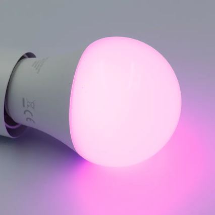 Ściemniana żarówka LED RGBW A60 E27/9W/230V 2700-6500K Wi-Fi Tuya