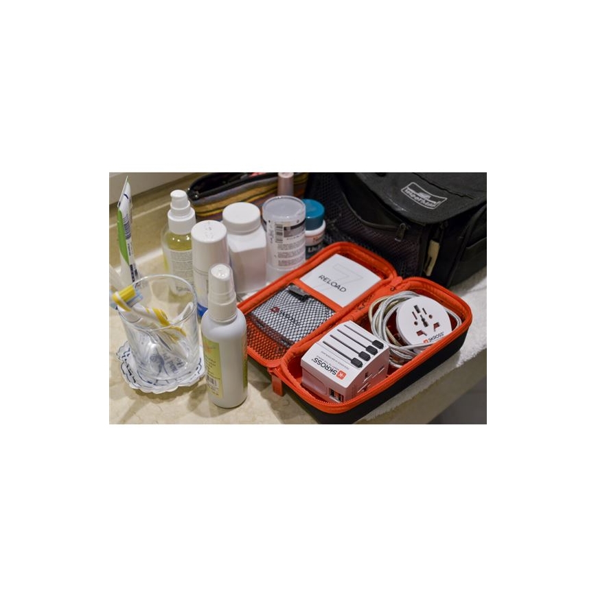 Etui podróżne Power Case