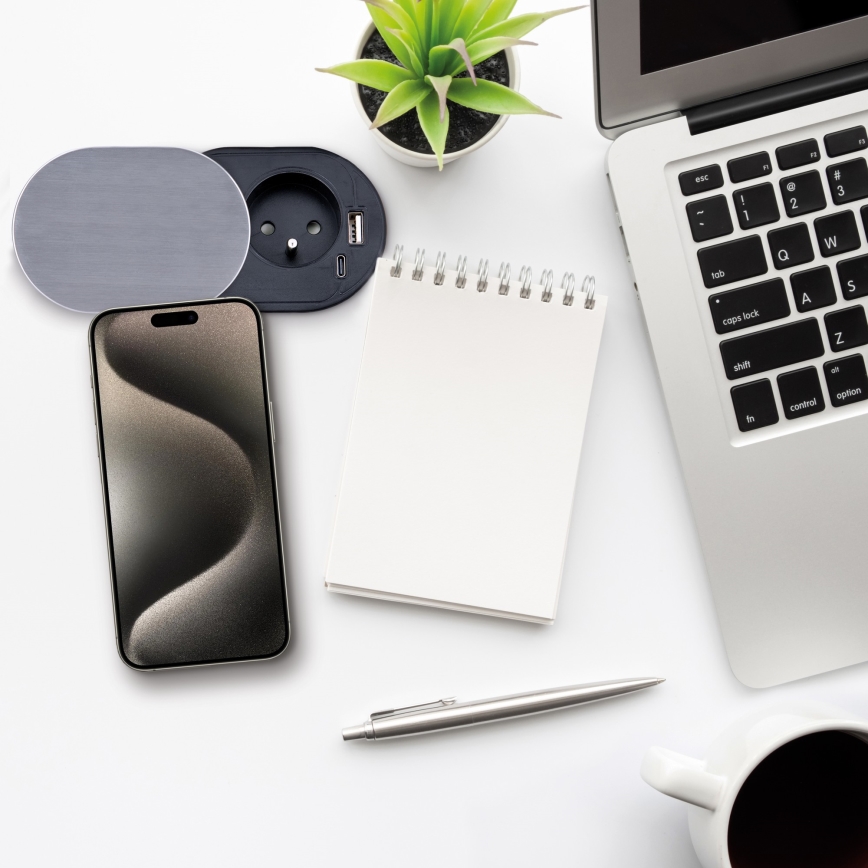 Wbudowane gniazdko 1x z uziemieniem + USB A+C