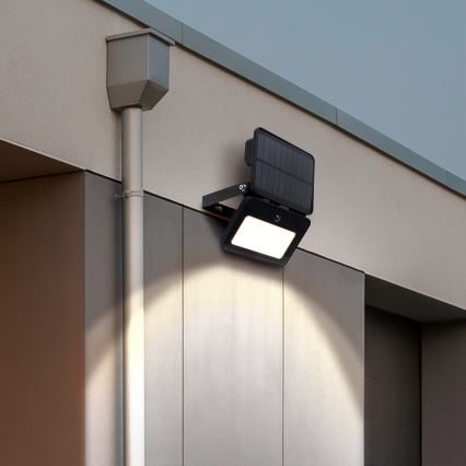 Regulowany LED reflektor solarny z czujnikiem ruchu i zmierzchu LED/6W/3,7V 2200 mAh 3000/4000/6500K IP65