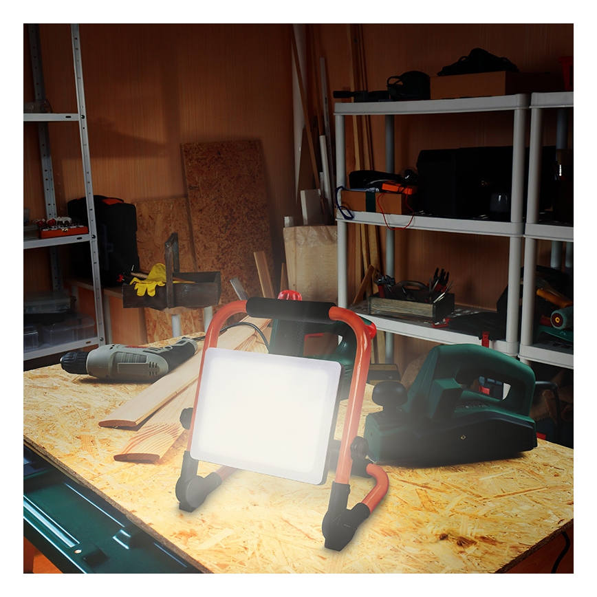 Reflektor LED z stojakiem LED/100W/230V 4000K IP65