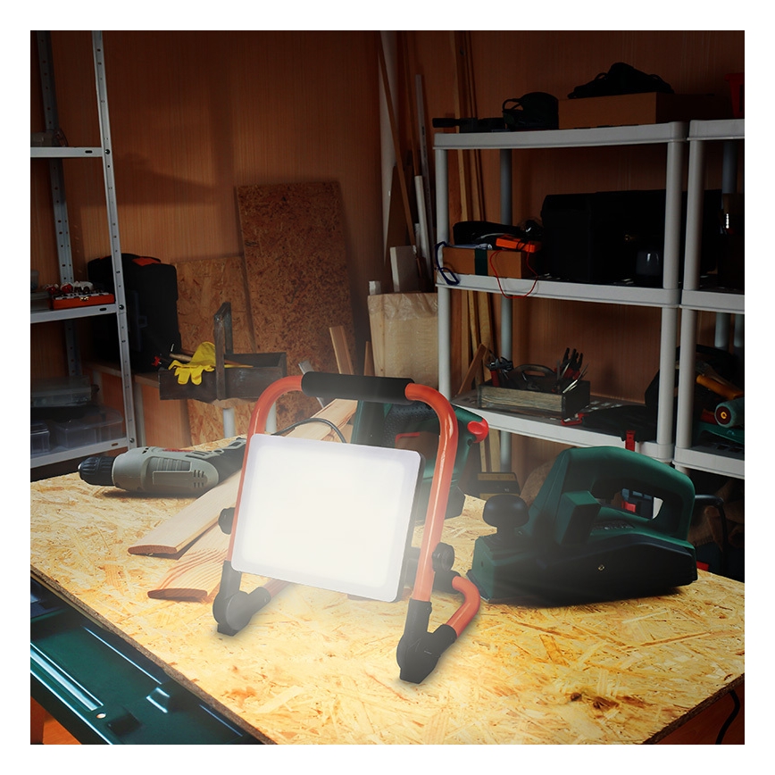 Reflektor LED ze stojakiem LED/50W/230V 4000K IP65
