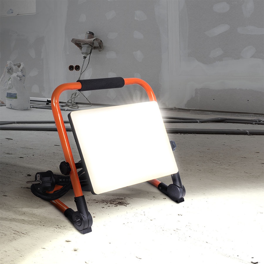 Reflektor LED ze stojakiem LED/50W/230V 4000K IP65
