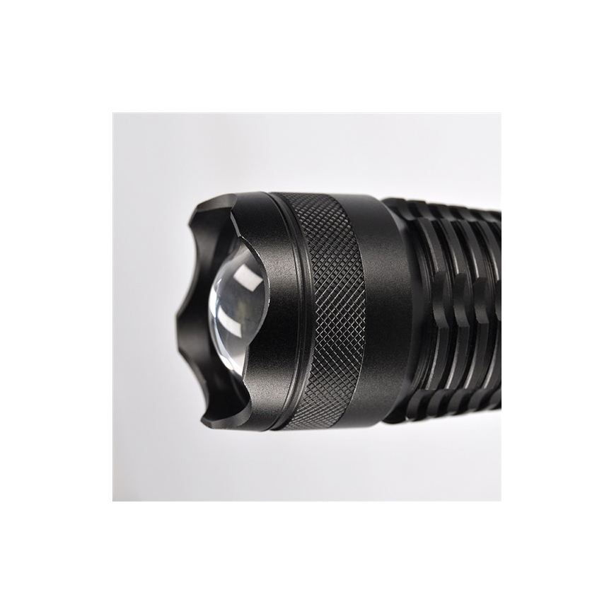 LED Ładowana latarka LED/Li-Ion