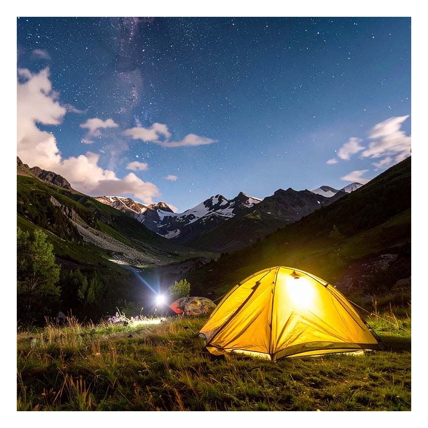 LED Ładowalna latarka LED/3,7V 1200 mAh