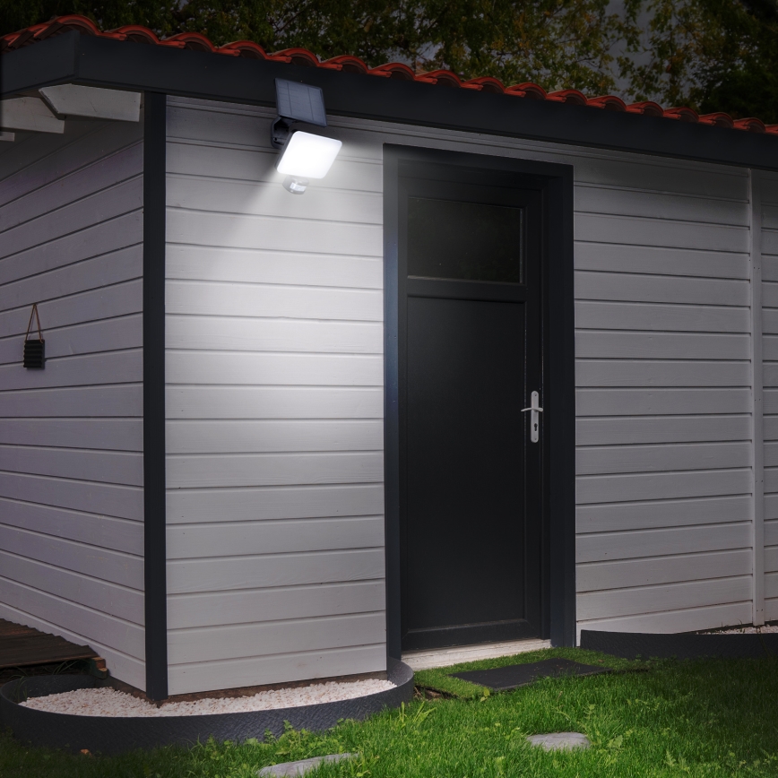 LED Naświetlacz solarny z czujnikiem ruchu LED/11W/3,7V 4400mAh 3000K/4000K/6500K IP54