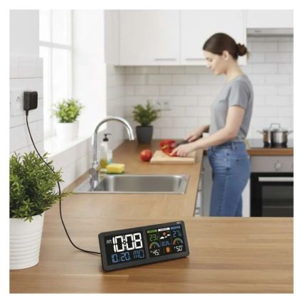 Stacja pogodowa z kolorowym wyświetlaczem LCD i budzikiem 5V 3xAAA + 2xAA czarna
