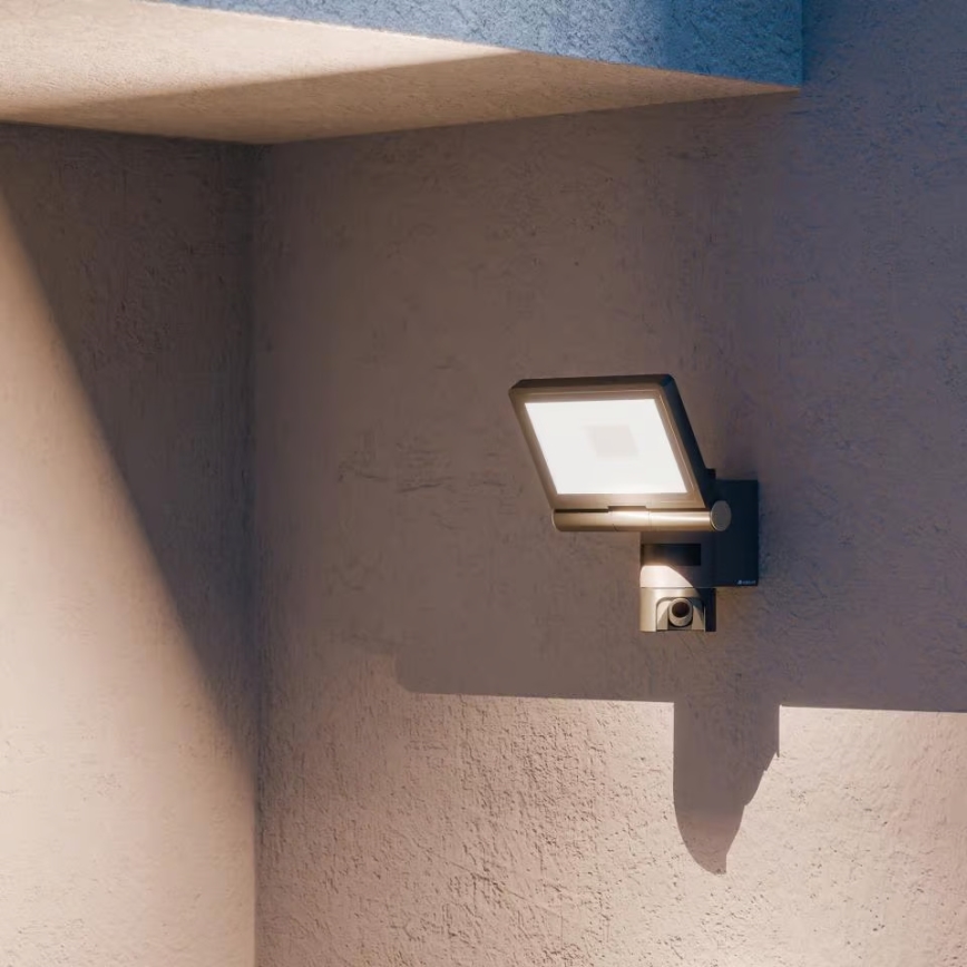 Steinel 092603 - Reflektor LED z czujnikiem i kamerą LED/21W/230V IP44