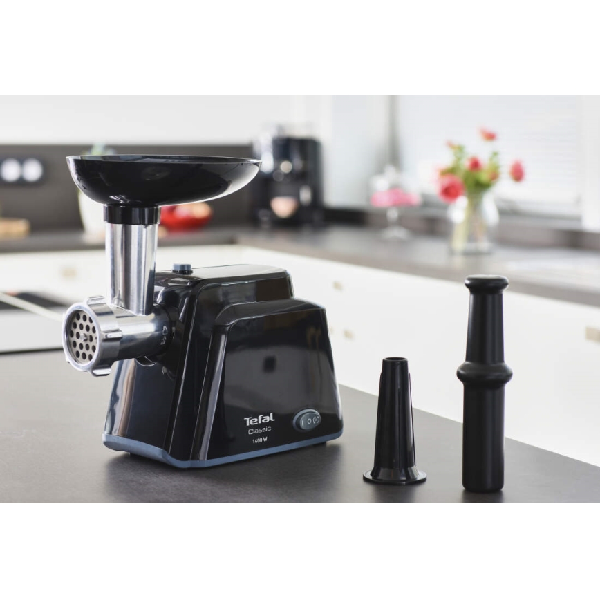 Tefal - Maszynka do mielenia mięsa HV1 CLASSIC 1400W/230V czarna