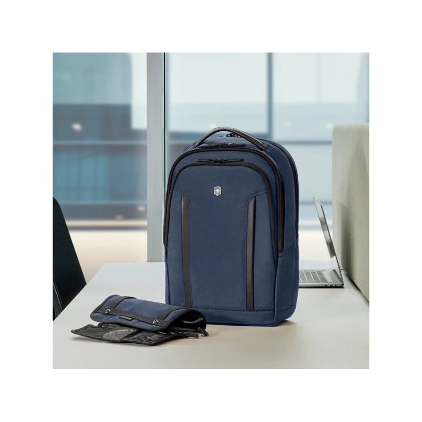 Victorinox - Plecak na laptop 15" Altmont Professional Compact 16 l ciemnoniebieski