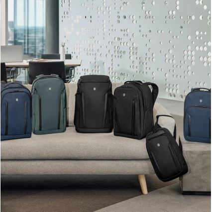 Victorinox - Plecak na laptop 15" Altmont Professional Essential 24 l ciemnoniebieski