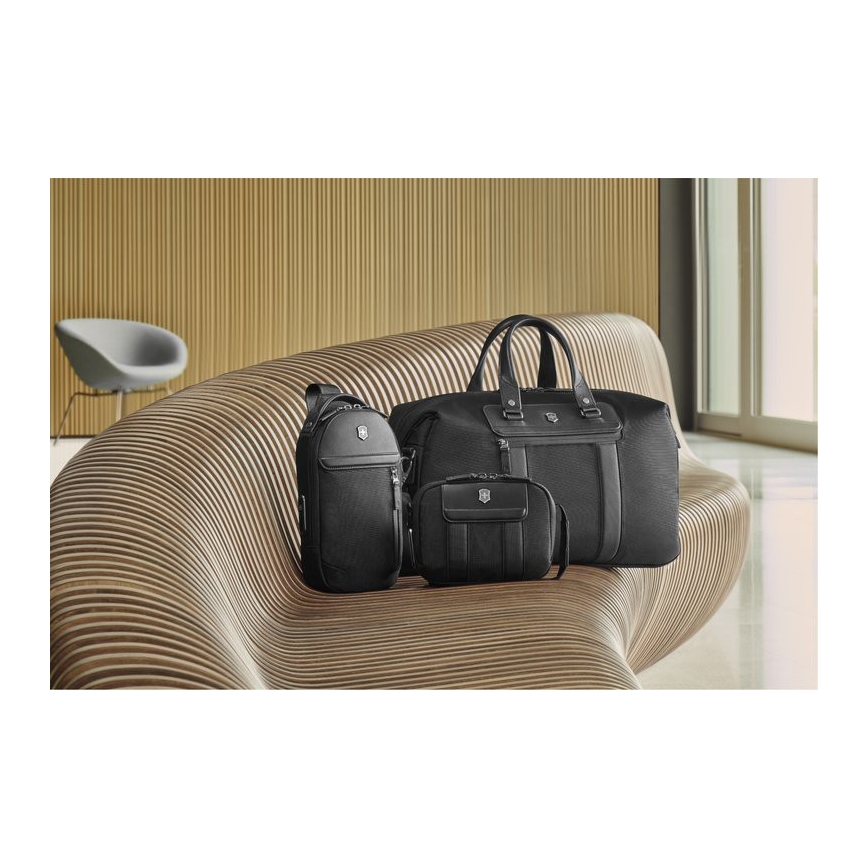 Victorinox - Torba na ramię Architecture Urban2 2 l czarna