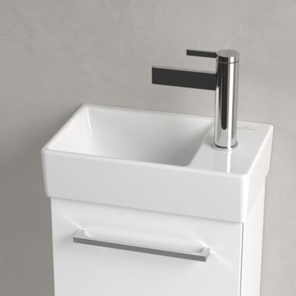 Villeroy & Boch 43003L01 - Umywalka wisząca AVENTO 36x22 cm ceramika/biała